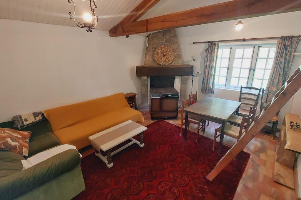 Gite Rustique - Perigord Vert - La Collina 24300 Abjat-sur-Bandiat Exterior foto